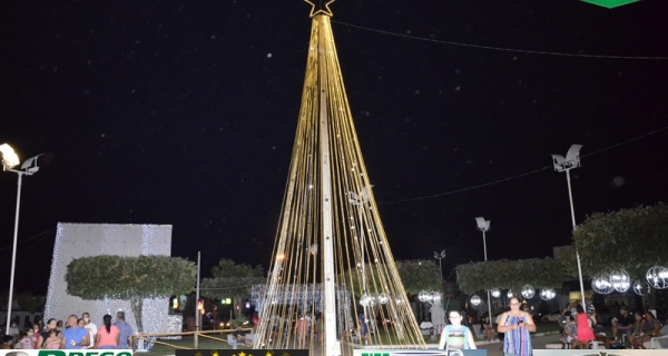 Natal iluminado em Juína